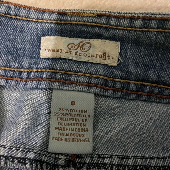 SO embellished Jean skirt-size 0 like new - Picture 6 of 7